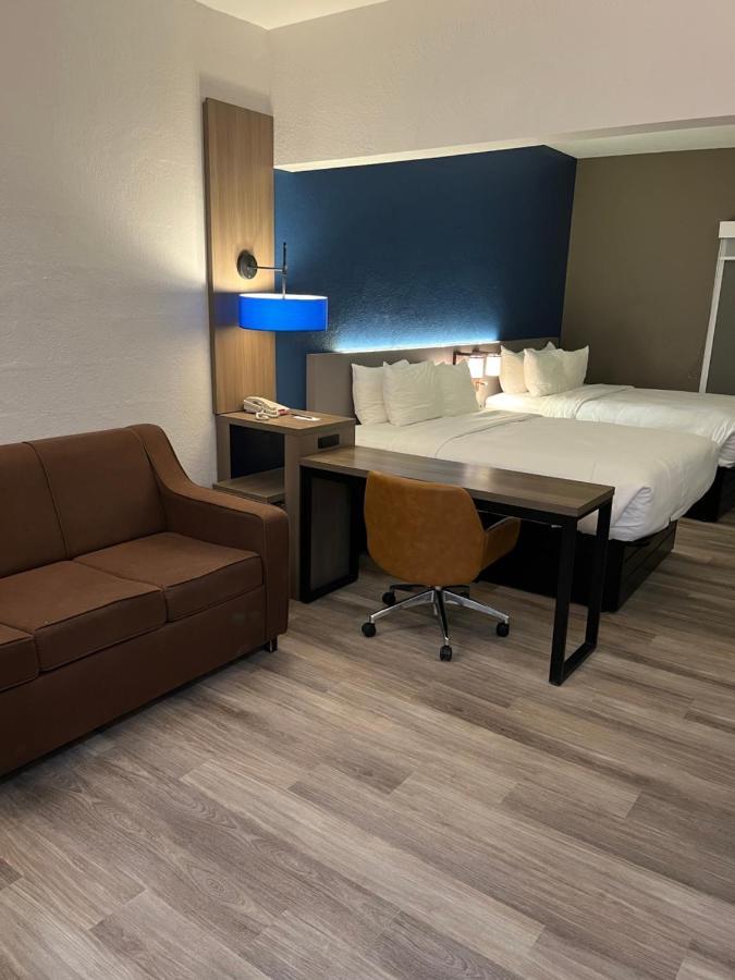Comfort Suites Clearwater - Dunedin Екстериор снимка