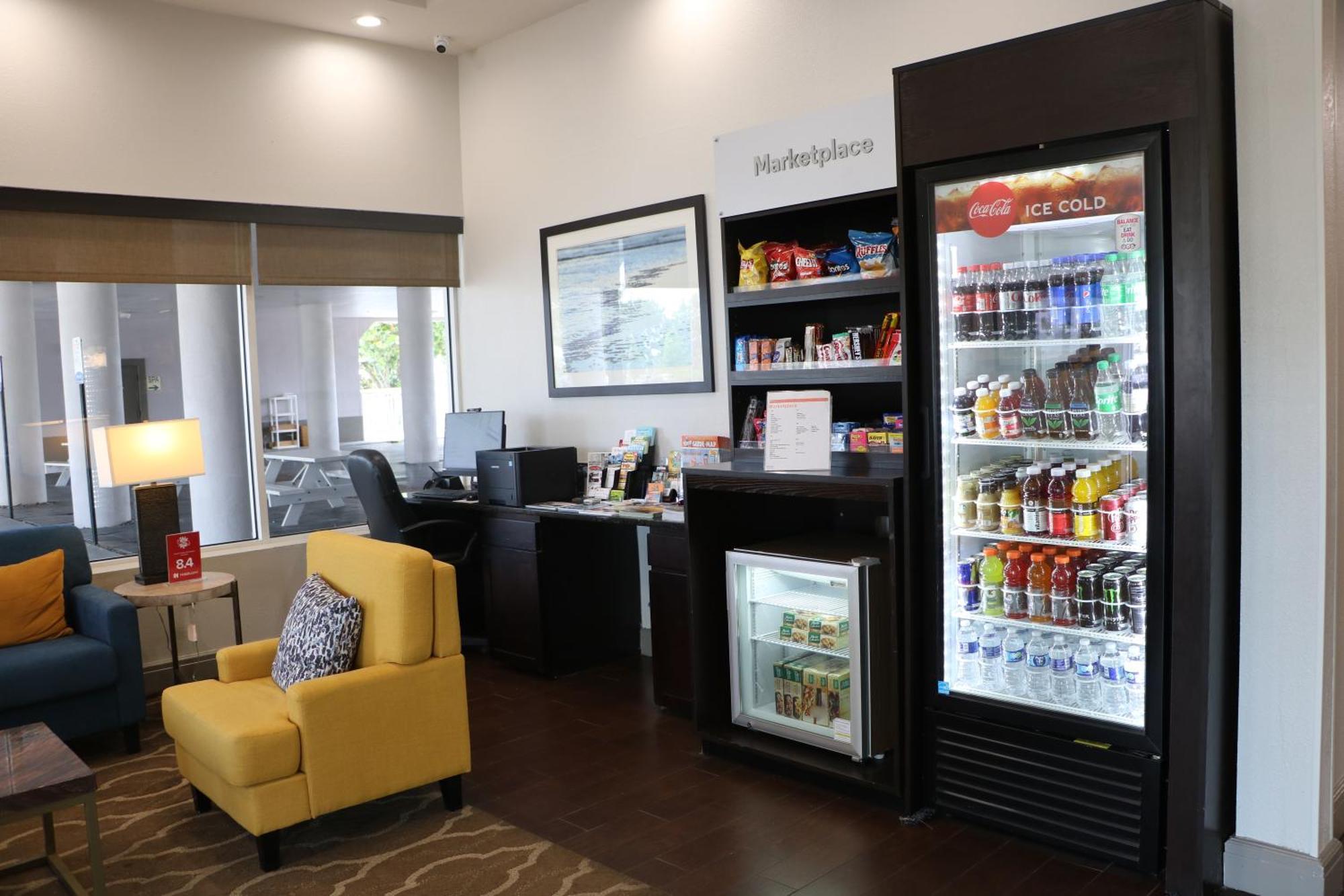 Comfort Suites Clearwater - Dunedin Екстериор снимка