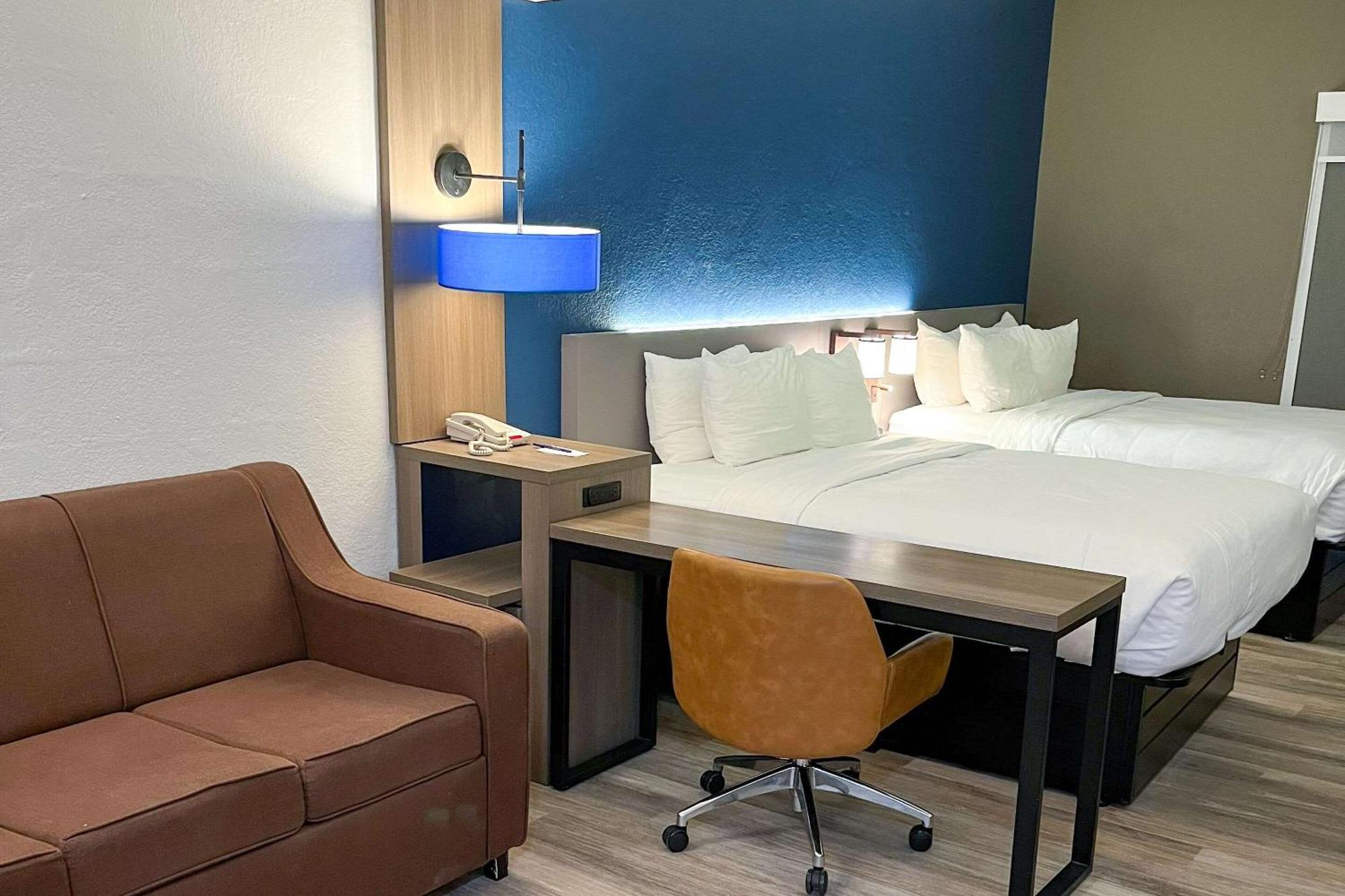 Comfort Suites Clearwater - Dunedin Екстериор снимка