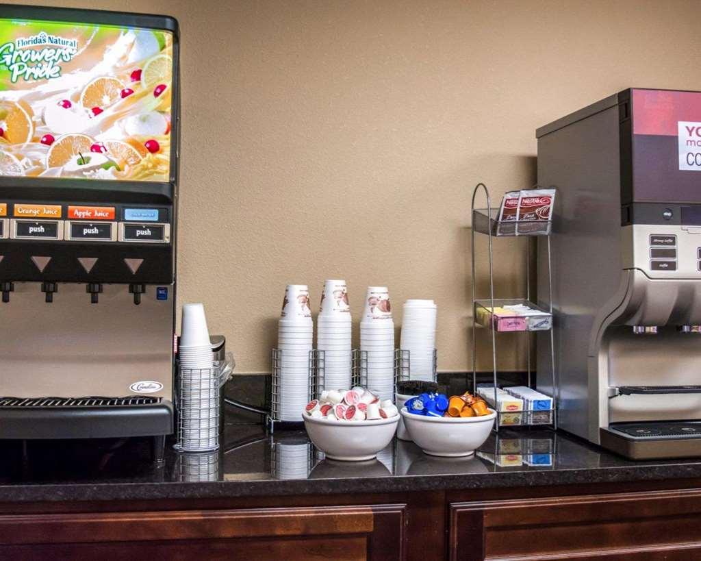 Comfort Suites Clearwater - Dunedin Ресторант снимка