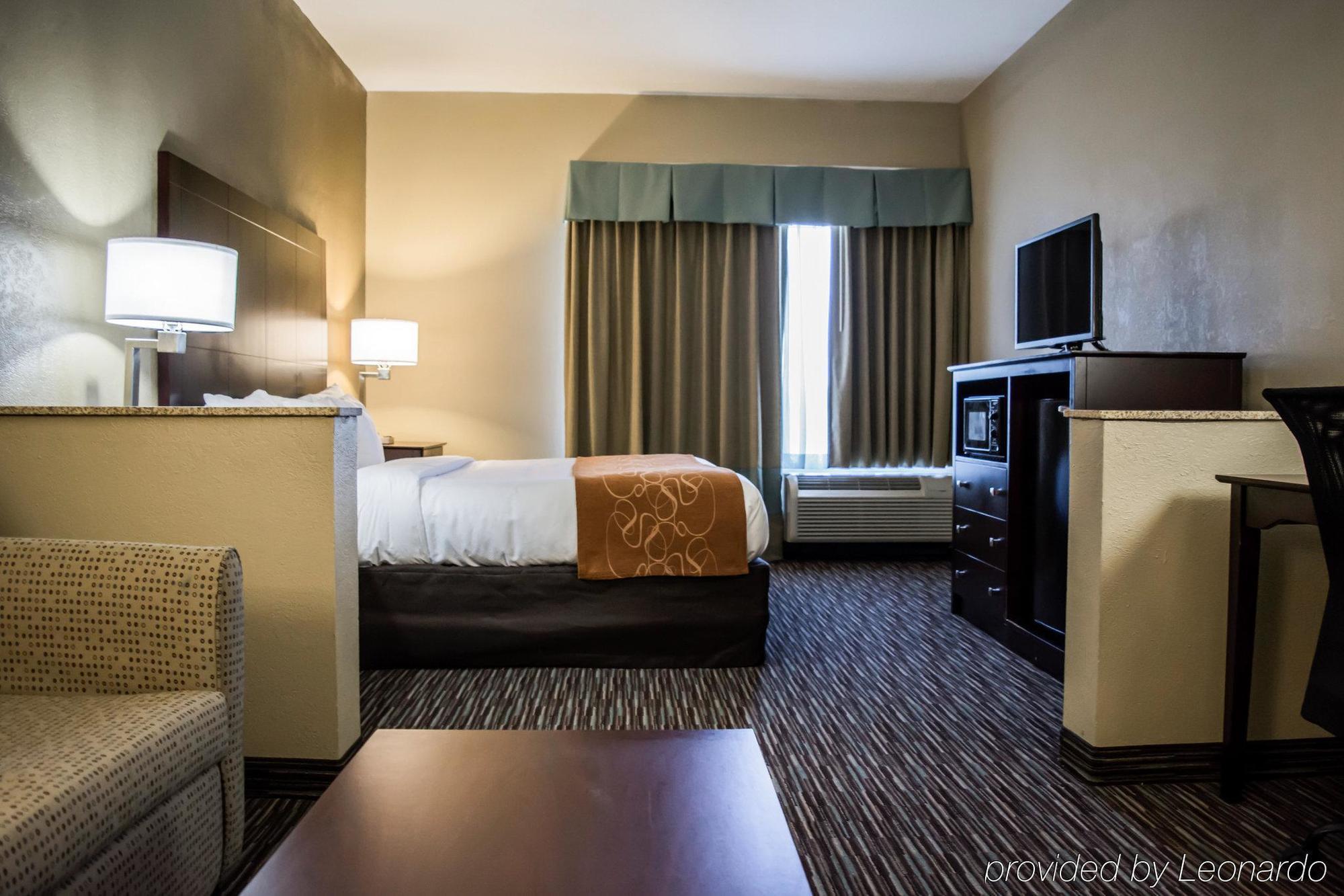 Comfort Suites Clearwater - Dunedin Екстериор снимка